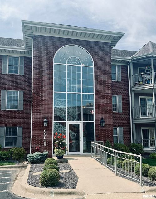 apt-107s-5200 N Knoxville Ave, Peoria, IL, 61614-5059 | Card Image