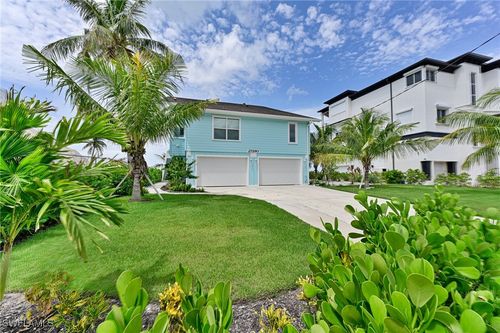 27290 Hickory Blvd, BONITA SPRINGS, FL, 34134-8405 | Card Image