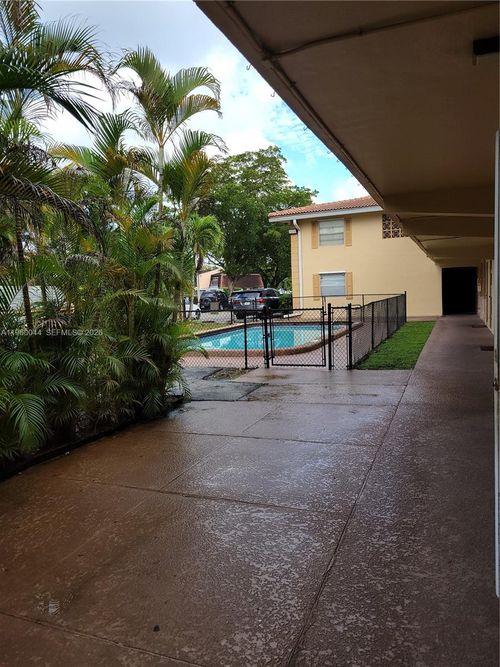105-8704 Nw 35th St, Coral Springs, FL, 33065-4327 | Card Image