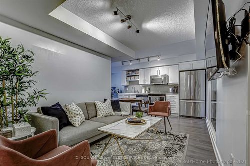 1020-525 Adelaide St W, Toronto, ON, M5V0N7 | Card Image