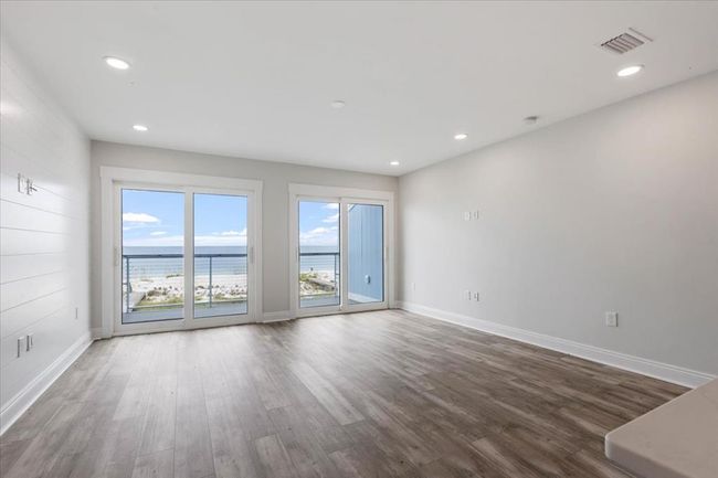 4 - 8059 W Highway 98, Townhouse with 3 bedrooms, 3 bathrooms and 2 parking in Port St. Joe FL | Image 15