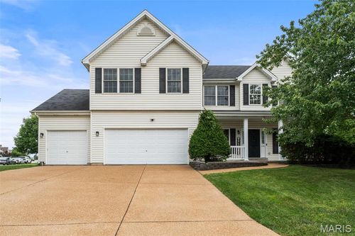 771 Avondale Dr, Saint Peters, MO, 63376-7833 | Card Image