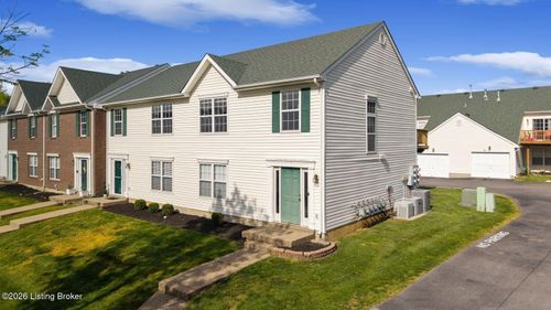 8010 Kelly Green Way, Louisville, KY, 40291-5782 | Card Image
