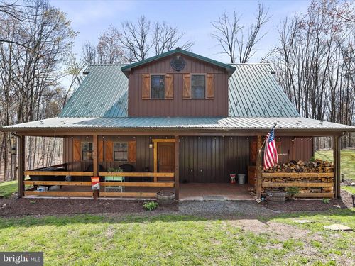 125 Rural Retreat Ln, Great Cacapon, WV, 25422-1106 | Card Image