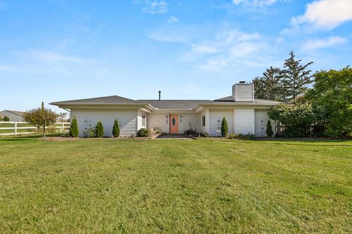 13025 N Boone Rd, Columbia Station, OH, 44028-9631 | Card Image