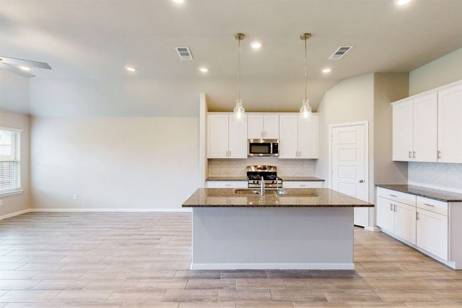1106 Linwood Dr, House other with 4 bedrooms, 2 bathrooms and null parking in Justin TX | Image 19