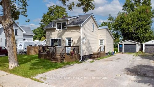 96 Regent St, Lindsay, ON, K9V3V4 | Card Image