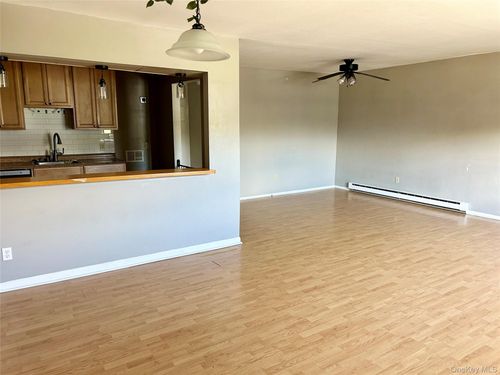 apt-b-10 White Gate Dr, Wappingers Falls, NY, 12590-5064 | Card Image