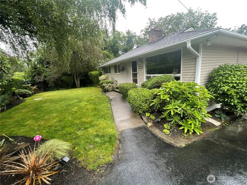 22855 16th Ave S, Des Moines, WA, 98198-6481 | Card Image