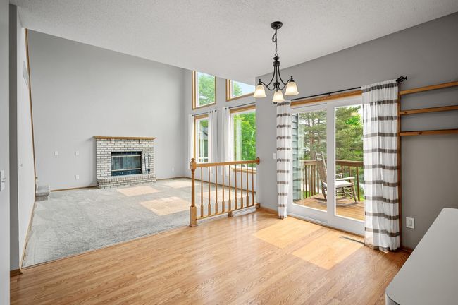 You have space here to enjoy a meal as well! | Image 7