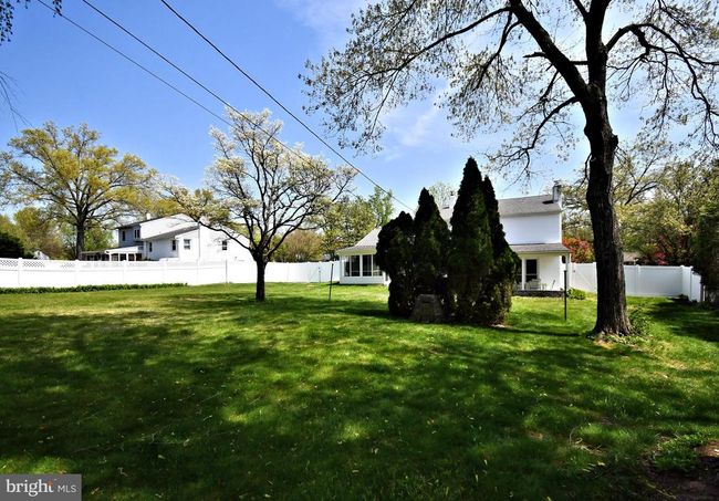 2 E Patricia Rd, House other with 3 bedrooms, 3 bathrooms and null parking in HOLLAND PA | Image 45