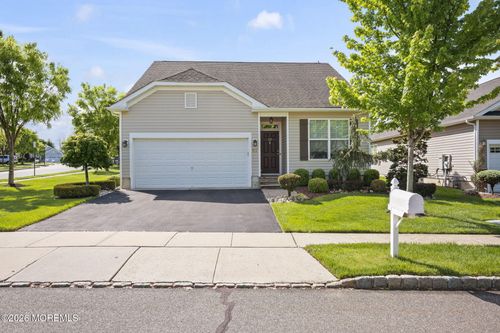 117 Wintergreen Dr, Manalapan, NJ, 07726-6005 | Card Image