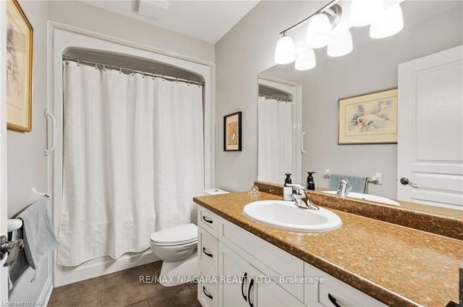 8 Woodbine Ave, House other with 3 bedrooms, 2 bathrooms and 2 parking in Saint Catharines ON | Image 13