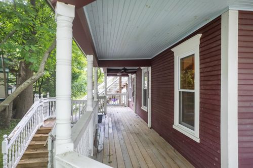 11 East Washington Street, Rutland City, VT, 05701 | Card Image