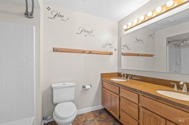 Full bath with double vanity and toilet | Image 20