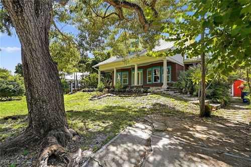 2740 Rhode Island Ave, Fort Myers, FL, 33916-1817 | Card Image