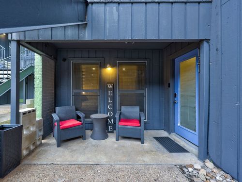 apt-121-909 Reinli St, Austin, TX, 78751-1500 | Card Image