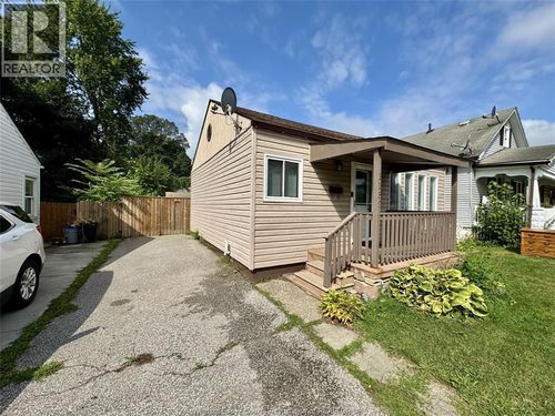 1159 Felix Ave, Windsor, ON, N9C3L6 | Card Image