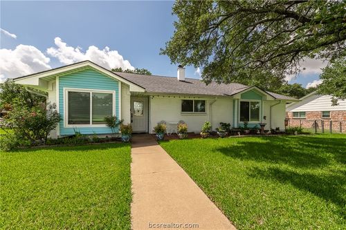 3801 Oak Hill Dr, Bryan, TX, 77802-4645 | Card Image