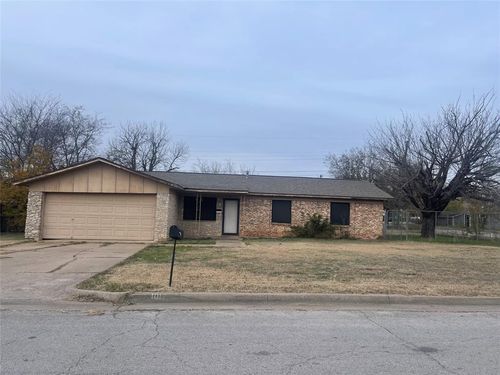 1017 Se 21st Street Se, Mineral Wells, TX, 76067 | Card Image