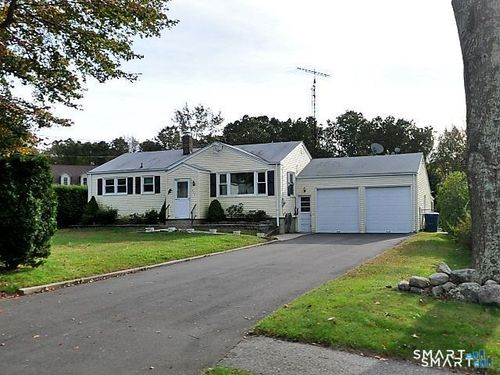 530 Boston Post Rd, Waterford, CT, 06385-1130 | Card Image