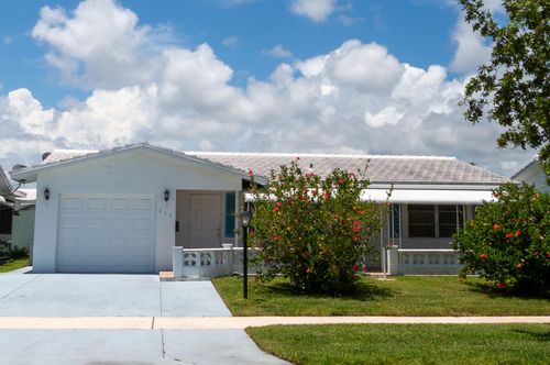 715 Sw 18th St, Boynton Beach, FL, 33426-5450 | Card Image