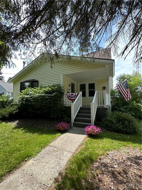 241 Colorado Ave, Watertown, NY, 13601-3005 | Card Image