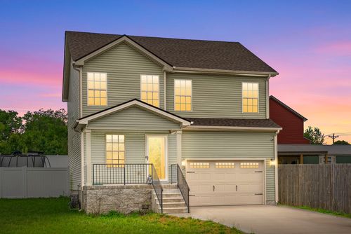 305 Peterson Ln, Clarksville, TN, 37040-6721 | Card Image