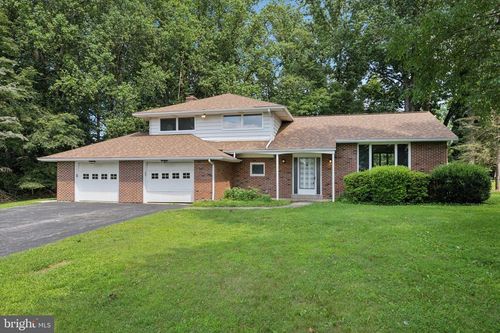 139 Rossiter Ave, PHOENIXVILLE, PA, 19460-2511 | Card Image