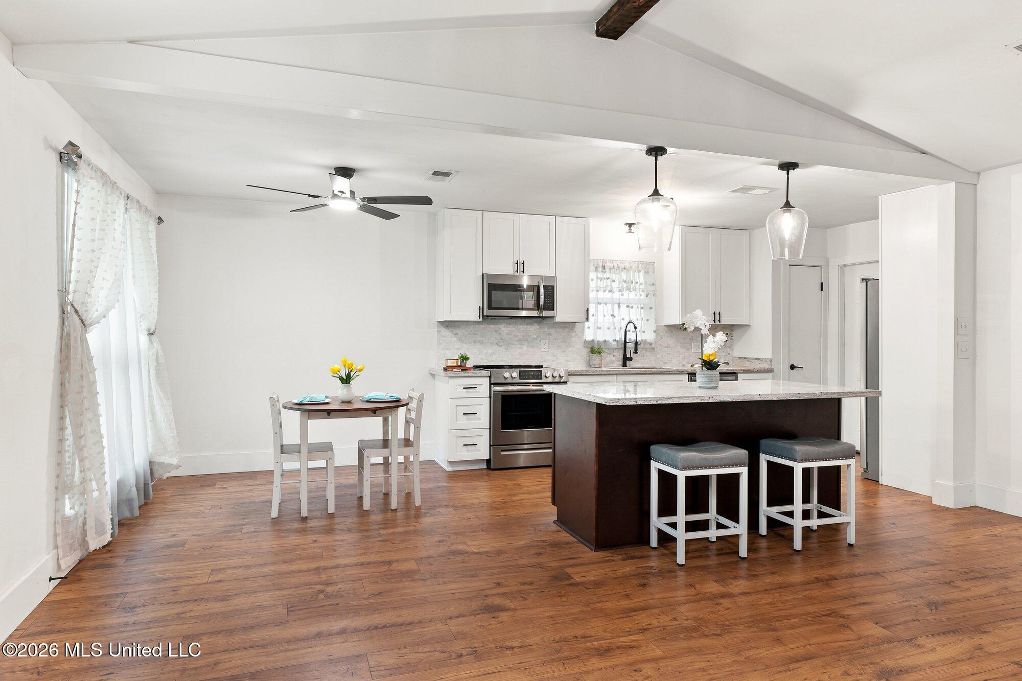 Residential in Diamondhead 5