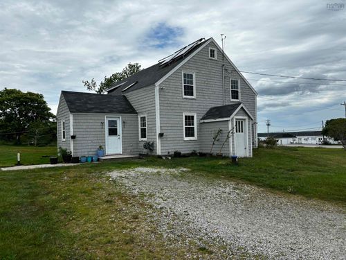 712 Highway 335, West Pubnico, NS, B0W3S0 | Card Image