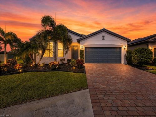 3721 E Hampton Cir, ALVA, FL, 33920-4711 | Card Image