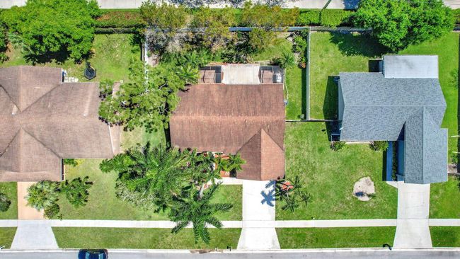 226 Parkwood Drive S, House other with 3 bedrooms, 2 bathrooms and null parking in Royal Palm Beach FL | Image 36