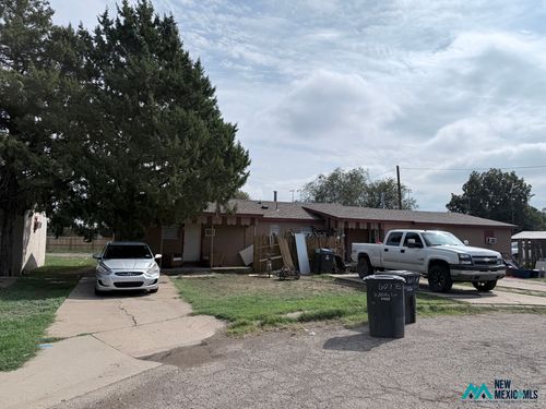 605 S Woody Dr, Roswell, NM, 88203-1513 | Card Image