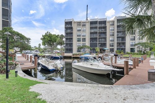 2060-20 Royal Palm Way, Boca Raton, FL, 33432-7878 | Card Image
