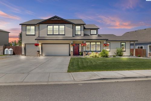629 Pinnacle Dr, West Richland, WA, 99353-8328 | Card Image