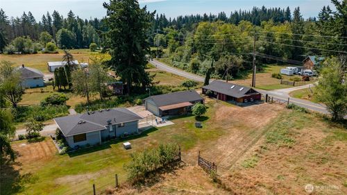 2248 Old Highway 99 North Rd, Burlington, WA, 98233-8555 | Card Image