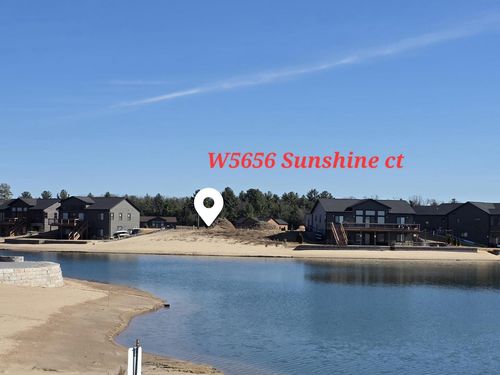 W5656 Sunshine Ct, New Lisbon, WI, 53950-8925 | Card Image