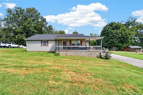 104 Bluegrass Dr, Scottsville, KY, 42164-9426 | Card Image