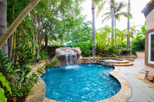 26821 Moore Oaks Rd, Laguna Hills, CA, 92653-6520 | Card Image