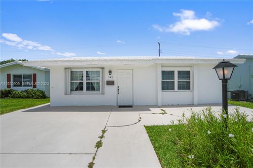 142 Nw 10th Ct, Boynton Beach, FL, 33426-4343 | Card Image