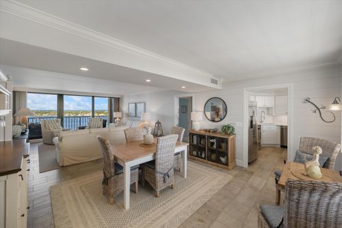 ph-13-136 Lakeshore Dr, North Palm Beach, FL, 33408-3684 | Card Image