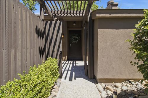1-653 Woodside Sierra, Sacramento, CA, 95825-7511 | Card Image