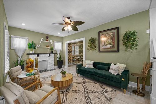 3230 Bellefontaine Ave, Kansas City, MO, 64128-1949 | Card Image