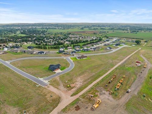 3317 Titleist Dr, Rapid City, SD, 57703-7095 | Card Image