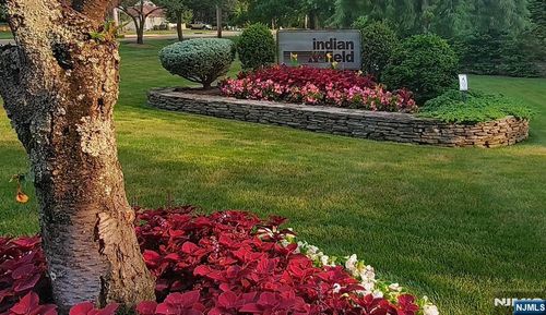 5 S Bayard Ln, Mahwah, NJ, 07430-2238 | Card Image