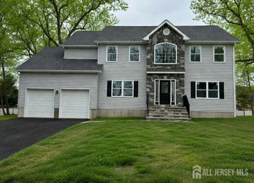 40 Avenue I, Monroe, NJ, 08831-2145 | Card Image