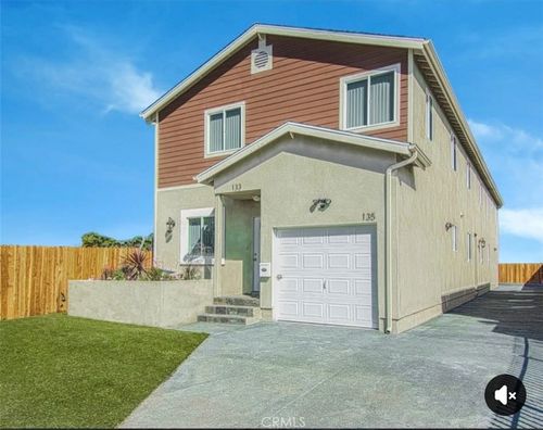 315 E 59th Pl, LOS ANGELES, CA, 90003-1301 | Card Image