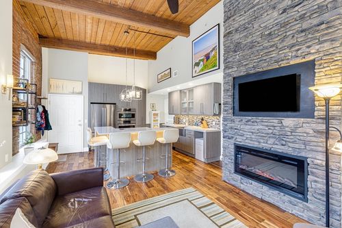 apt-321-53 Warren St, Newburyport, MA, 01950-2256 | Card Image