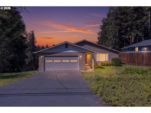 3570 Ash St, NorthBend, OR, 97459 | Card Image